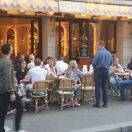 Appartamento Gare Montparnasse, Center Paris, Close To Eiffel Tour Olympic Game Ticket , Front Metro